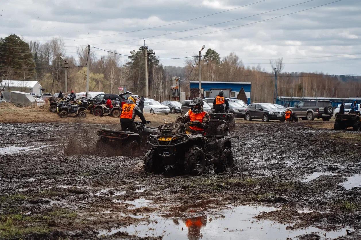 Фото В Новосибирске прошел фестиваль «КвадроБум 2025». Фоторепортаж 7 - Сиб.ФМ Фото В Новосибирске прошел фестиваль «КвадроБум 2025». Фоторепортаж 7